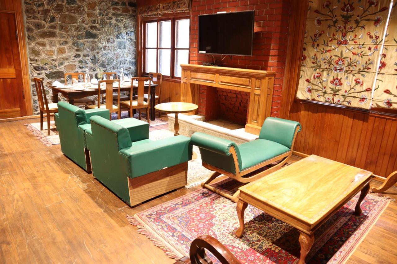 Heevan Pahalgām Extérieur photo